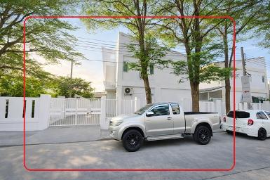  ศรีสมาน สนามบินดอนเมือง ถนนเทิดราชัน 500ม. 30 ตร.ว. 152 ตร.ม. 