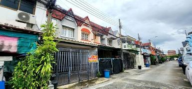 หมู่บ้านรุ่งทรัพย์สามัคคี ถ.สามัคคี ซ.34 นนทบุรี