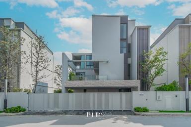 ขาย ให้เช่าบ้านเดี่ยว 3ชั้น พร้อมลิฟต์ส่วนตัว VIVE 2 กรุงเทพกรีฑา