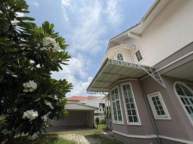 ขายบ้าน 2.5ชั้น หลังมุม 149ตรว ม.เมืองทอง4 สุขุมวิท101 ปุณณวิถี53