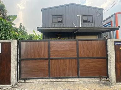 ให้เช่าโกดัง ออฟฟิศ 2 ชั้น 79 ตรว. 260 ตรม. ย่านโชคชัย 4 สตรีวิทย