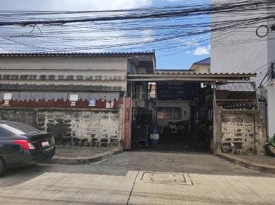 P1959 ให้เช่าโกดัง 2 ชั้น แปลงมุม พระราม 9 ซอย 60 ตรงข้ามเดอะไนน์