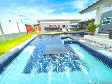 Siam Country Club Pool Villa มาบประชัน ฟลาวเวอร์แลนด์ พัทยา 800ต