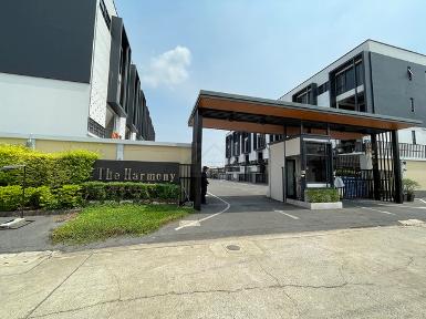 ให้เช่าโฮมออฟฟิศ 4 ชั้นหลังมุม 305 ตรม. The Harmoney รามอินทรา62