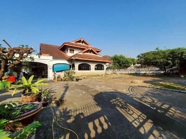 บ้านเดี่ยวนนทบุรี คฤหาสน์