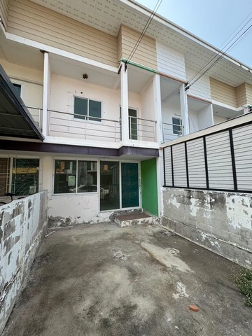 ขาย ทาวน์เฮ้าส์ เรืองสุข ซอยบุญวัฒนา 7 ตำบลหัวทะเล เมืองนครราชสีม