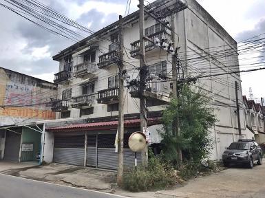 ขายอาคารพาณิชย์ 3.5 ชั้น โครงการ กิตติวรรณ (เฟสเก่า) 