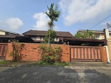 ให้เช่าบ้านแนว Country ยุโรป ใจกลางเมือง สุขุมวิท 71 ปรีดีพนมยงค์