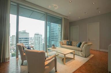 The Ritz-Carlton Residencesบนตึก Mahanakorn tower 3 ห้องนอน