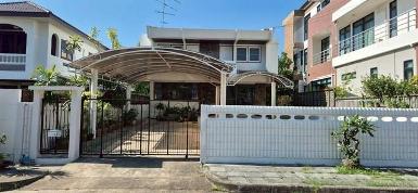 ให้เช่าบ้านเดี่ยว 2 ชั้น หมู่บ้านเมืองทอง2/2 พัฒนาการ61 