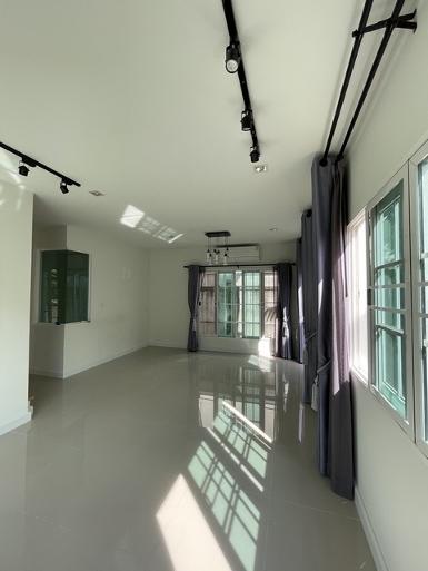 P1975 ขาย ให้เช่า บ้านแฝด 2 ชั้น โกลเด้น นีโอ ลาดพร้าว เกษตรนวมิน