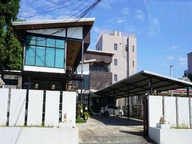 ให้เช่าพื้นที่สำนักงาน 70 ตรม. ย่านห้วยขวาง ใกล้ MRT สุทธิสาร