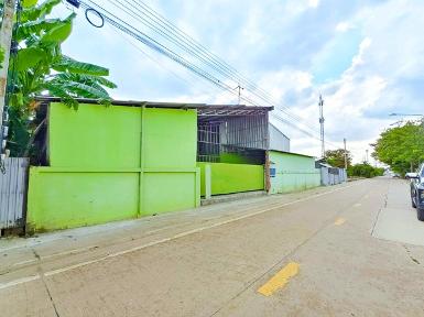  วงแหวน มอเตอร์เวย์ ตลาดบึงคำพร้อย800 ม คลองสี่ ลำลูกกา 800 ตร.ม.