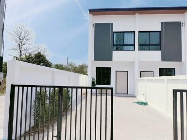 ขายด่วน! ทาวน์โฮมสันป่าตอง 2 ชั้น ทำเลดี ใกล้ที่ทำงาน ราคาเข้าถึง