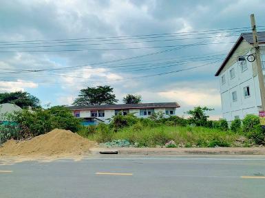 ขายที่ดินสวยถมแล้ว 210วา ซ.เทศบาล9 ตรงข้ามโรงเรียนบางบัวทอง 