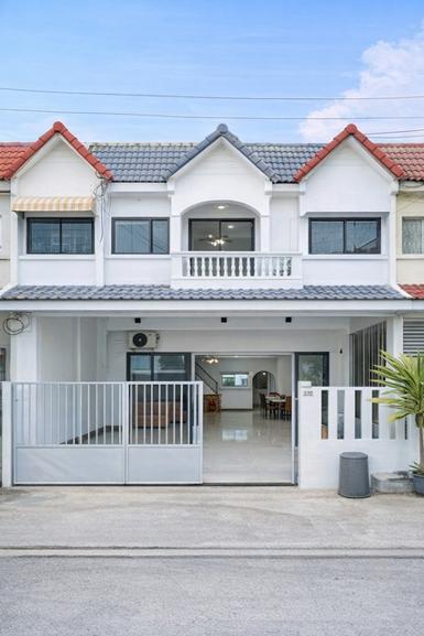 MRTศรีนุช 1.22กม ทาวน์เฮาส์ 2 ชั้น 2 นอน อ่อนนุช66-74 -พัฒนาการ