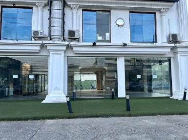 ให้เช่าพื้นที่ชั้น 1 ขนาด 161 ตรม. ริมถนนรัชดาภิเษก ติด MRT สุทธิ