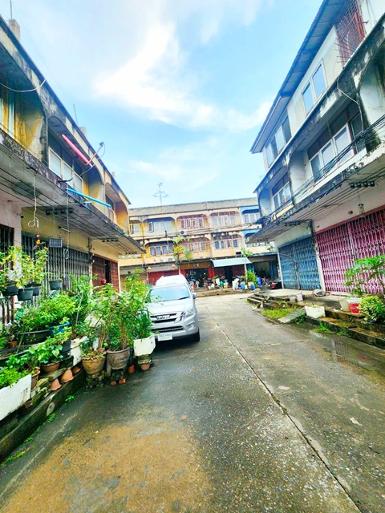 BTSบางจาก 700ม.ให้เช่าอาคารโกดัง 3 ชั้น ซ.สุขุมวิท 50-58 6นอน