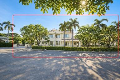 วัชรพล 152ตร.วา 500ตร.ม. ให้เช่า คฤหาสน์หรู 2 ชั้น 2 หลังใหญ่ติด