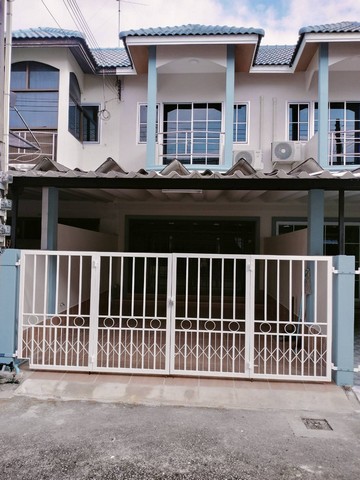 ขายทาวน์เฮ้าส์2ชั้น ในเขตนาป่า ชลบุรี ขนาด18ตารางวา 