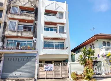 ทาวน์โฮม 3 ชั้น วิภาวดีรังสิต 6 ดินแดง พื้นที่ใช้สอยเยอะ