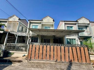 ให้เช่าทาวน์โฮม 2 ชั้น 3 ห้องนอน เดอะวิลเลจ บางนา กม. 10 ใกล้เมกะ