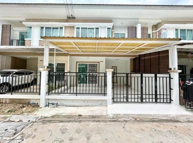 ขายทาวน์โฮม 2 ชั้น หมู่บ้านเดอะเซ็นทรัล2 สุรศักดิ์ ศรีราชา ชลบุรี