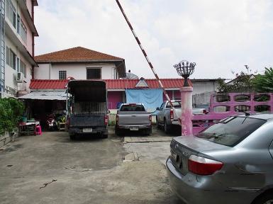 ขายห้องแถว 1 ชั้น แยกจากถนนเทอดไทบางแค กรุงเทพมหานคร