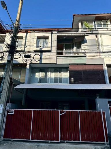 ให้เช่าโฮมออฟฟิศ 4 ชั้น 300 ตร.ม. หมู่บ้านสินธานี ลาดพร้าว 80