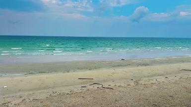 รวมบ้านที่ดินดีงามเพื่อคุณ ที่ดินติดถนนหลวงใกล้หาดบางเบิด ไร่ 8แ