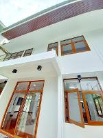 แอร์ 8 เครื่อง 6 นอน  MRT บางซื่อ 2 กม.ให้เช่าบ้านเดี่ยว 2 ชั้น ใ