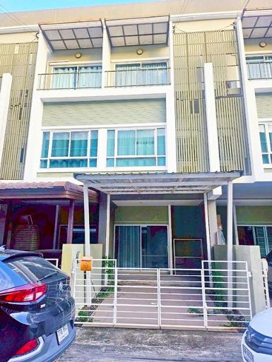 สุขาภิบาล3 ทาวน์เฮาส์หรู รามคำแหง 3นอน MRTสัมมากร รร.เตรียมน้อม