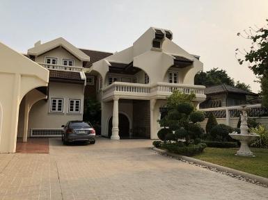 ให้เช่าบ้านเดี่ยว 2 ชั้น ย่านสาทร สวนพลูซอย 6 ใกล้ BTS ช่องนนทรี