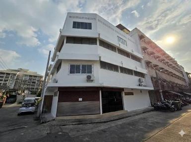 ให้เช่าตึกแถว 4 คูหาทะลุถึงกัน พื้นที่ 500 ตรม. ย่านสาทร นราธิวาส