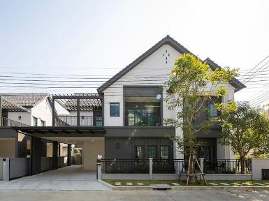 ให้เช่าบ้านเดี่ยว 2 ชั้น 303 ตร.ม. โครงการ CENTRO BANGNA ใกล้เมกะ