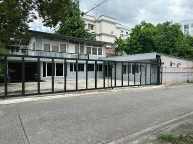  ขายที่ดินพร้อมบ้านเดี่ยว2ชั้น อกมัย ปรีดีย์พนมยงค์ สุขุมวิท 71