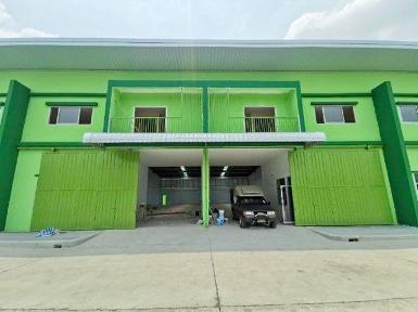 ให้เช่า โกดังไฟฟ้า 3 เฟส แยกลาดหลุมแก้ว1กม.ตลาดคลองพระอุดม 900 ม