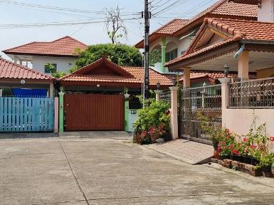 ขาย บ้านแฝด อรุณทอง 2 หนองแขม ซอยเพชรเกษม69 หนองแขม กรุงเทพมหานคร