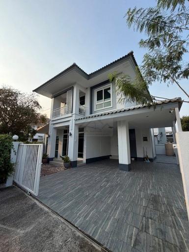 ให้เช่าบ้านเดี่ยว 2 ชั้น หลังมุม 54 ตรว. 3 นอน ม. เสนาวิลล์ คู้บ้