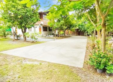 MRTภาษีเจริญ 700ม.ให้เช่าบ้านไม้ไทย เพชรเกษม48-58 จอดรถ 15&ndash;20คัน