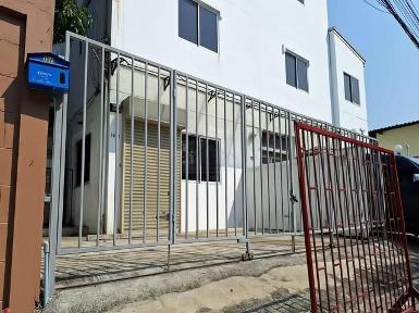 ให้เช่าพื้นที่อยู่ชั้น1 ลาดพร้าว43 เหมาะเป็น Studio ออฟฟิศ