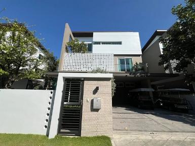 บ้านสวยตกแต่งครบทั้งหลัง เฟอร์นิเจอร์บิวท์อินพรีเมียม เข้าอยู่ได้