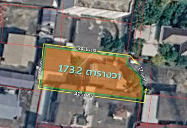 ที่ดิน พร้อมสิ่งปลูกสร้าง บ้านเดี่ยว 2 หลัง พหลโยธิน 14