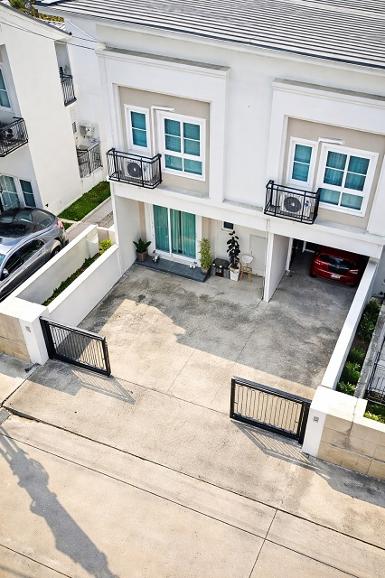  ม.ธรรมศาสตร์ ทาวน์โฮมหลังมุม 3 นอน ลาดสวาย.ฟิวเจอร์พาร์ค รังสิต