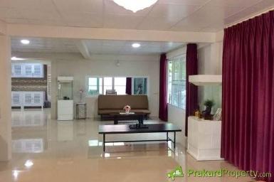 ให้เช่า บ้านเดี่ยว 2 ชั้น หมู่บ้าน ต.รวมโชค โชคชัย4 ซอย56 