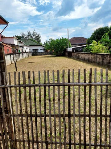 ต้องการขายที่พื้นที่120ตารางวา พร้อมปลูกบ้านได้เลย