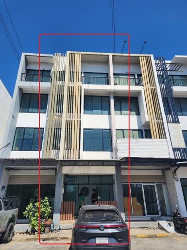 ให้เช่าอาคารพาณิชย์ 4ชั้น 23 ตร.วา 370 ตร.ซอยฉลองกรุง 25-35 PTT