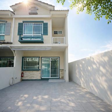  เมกาบางนา 900 ม. ทาวน์โฮม นานาชาติคอนคอร์เดียน 1.3 กม. 21 ตร.วา.