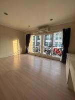 ด่วนขาย ทาว์โฮมติดถนนพระราม9 3ชั้น ราคาถูกสุดในย่านนี้ บ้านกลางเม