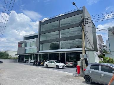 ให้เช่าอาคาร 4 ชั้น 872.68 ตร.ม.พัฒนาการ 31-1 พร้อมลิฟต์ ใกล้ทางด